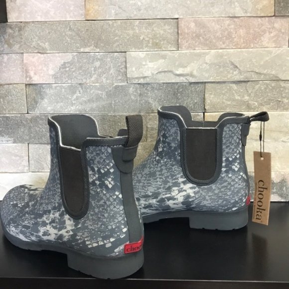 Chooka Eastlake Waterproof Chelsea Boot - Picture 4 of 9